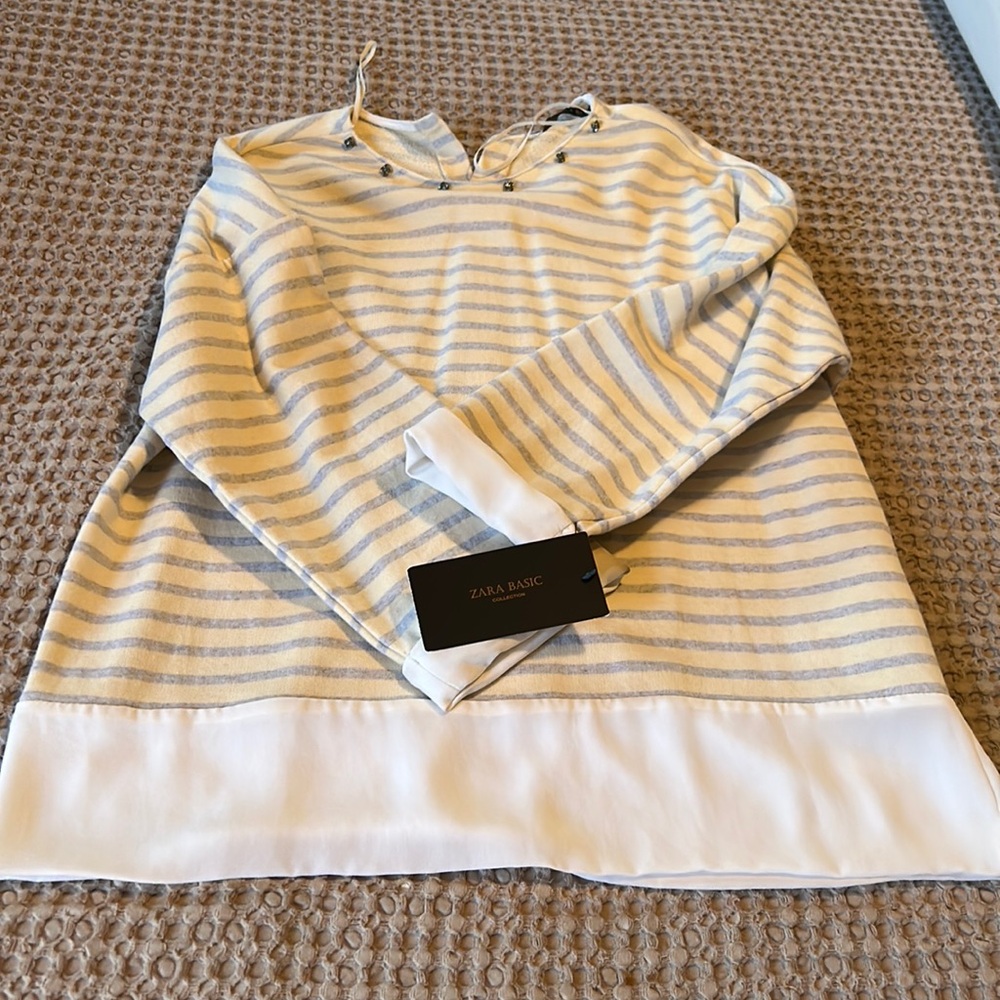 Zara top size medium